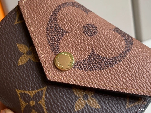 LOUIS ZOÉ WALLET VUITTON 0322